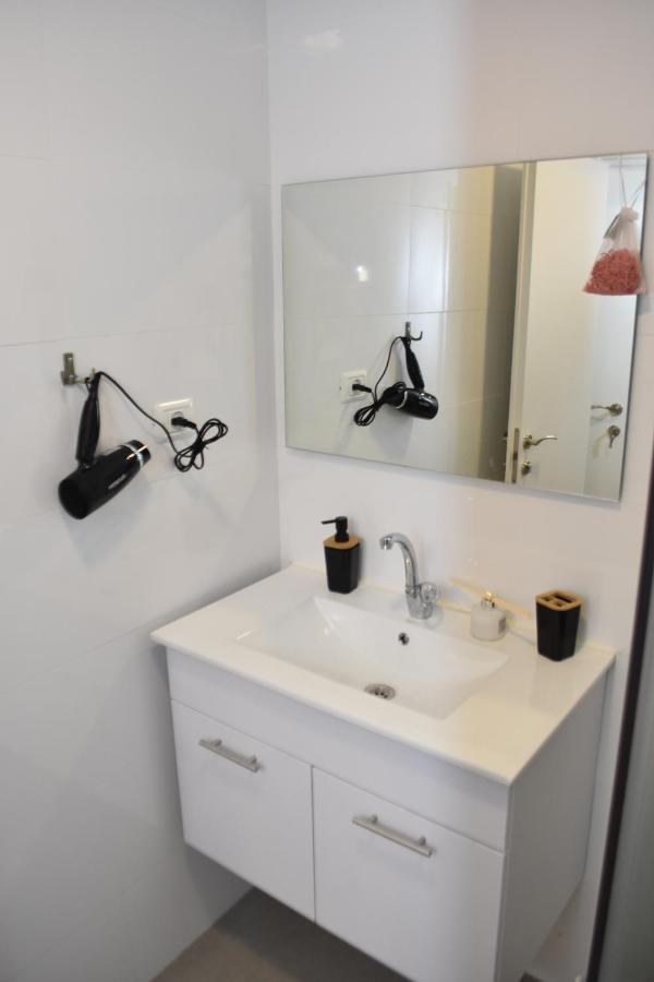 Luxury 2-Room Suite In The Center Of Downtown ไฮฟา ภายนอก รูปภาพ